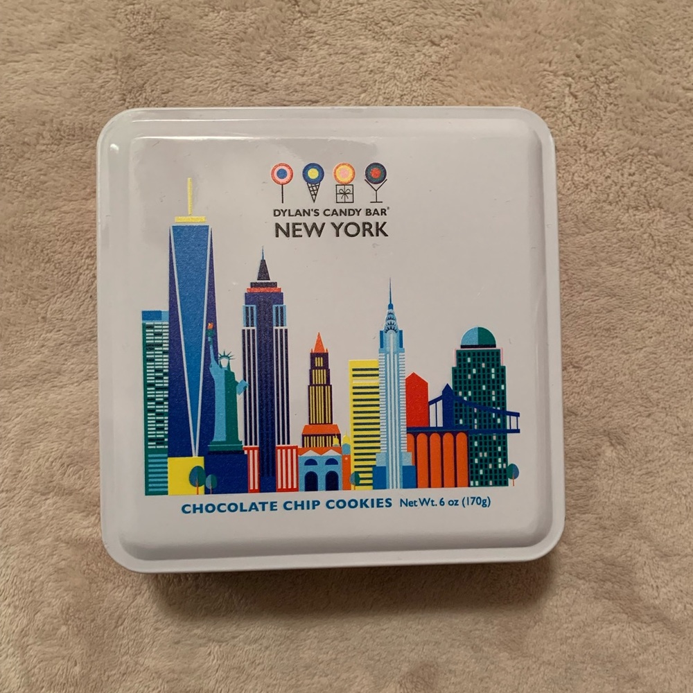 COLLEGE SALE TIN